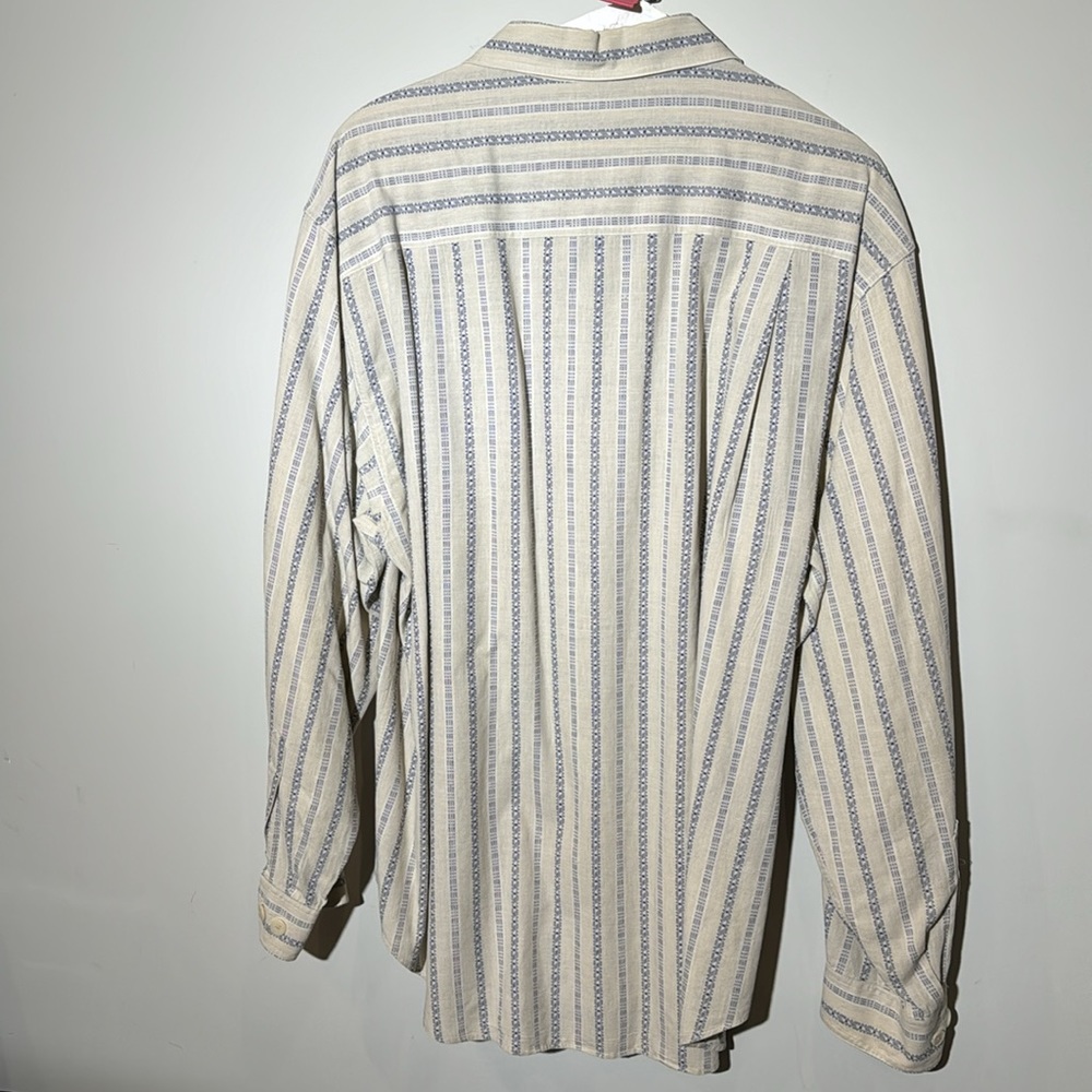 Giorgio Armani Original! Mens late 80’s dress shirt in great condition. Large. - Picture 5 of 7